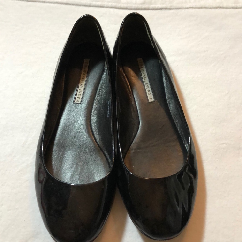 Vera Wang Flats